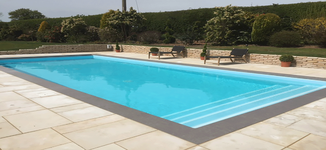 Swimming Pools – do they need planning permission?