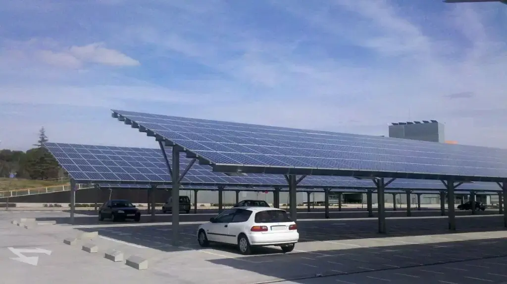 Solar canopy in commercial car parks